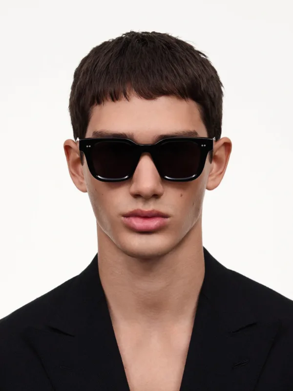 04.2 black 2
